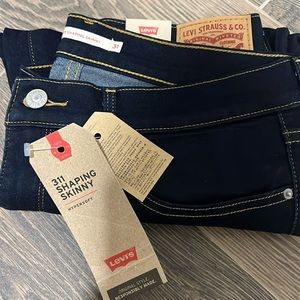 Levi’s 311 shaping skinny jeans